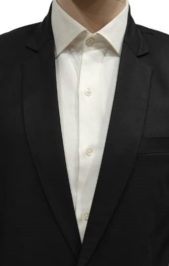 Close-up of the sharp lapel and neckline detailing the premium stretch fabric
